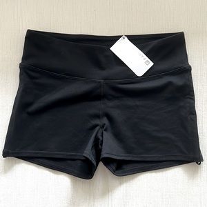 Fabletics Dili compression shorts